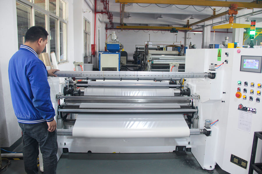 Shenzhen Tunsing Plastic Products Co., Ltd. üreticinin üretim hattı
